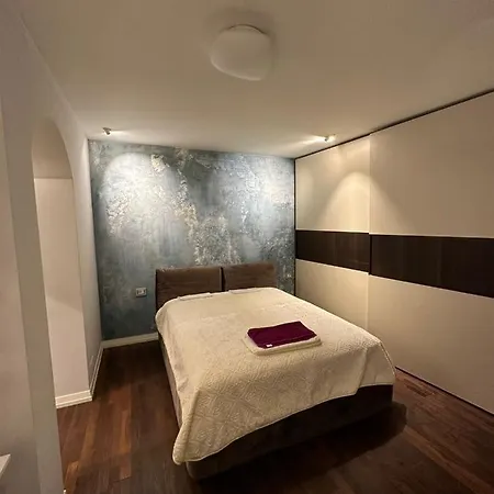 Apartament Ne Apartman Tirana